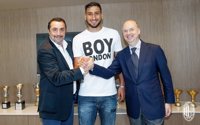 Donnarumma renueva con el AC Milan hasta 2021