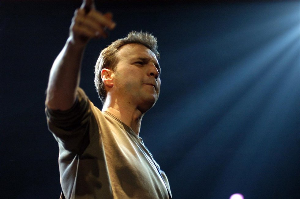   David Summers, Hombres G, Criticado En Twitter                              