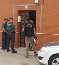 La Guardia Civil localiza en la cárcel de Badajoz a uno de los atracadores de un banco en Fuente de Cantos