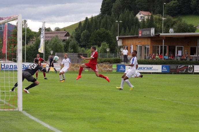 La selección AFE ante el Darmstadt