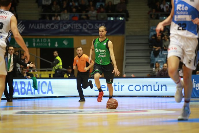 Albert Sábat Rio Natura Monbus Obradoiro contra Divina Segurs Joventut 