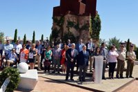 Flores, música y silencio en los homenajes por el Aniversario del asesinato de Miguel Ángel Blanco en C-LM