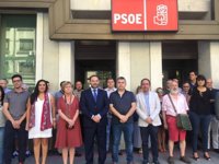 Minuto de silencio del PSOE en Ferraz por Miguel Angel Blanco