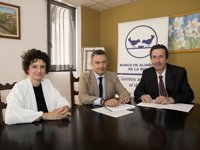 Políticas Sociales y el Banco de Alimentos firman un convenio para mejorar el reparto y aprovechamiento de los recursos