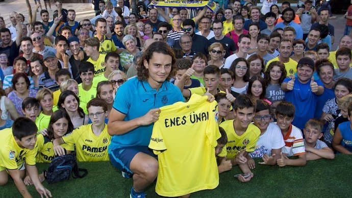 Enes Ünal, nuevo jugador del Villarreal