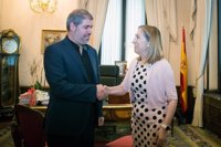 El nuevo líder de CC.OO se entrevista con Ana Pastor en el Congreso
