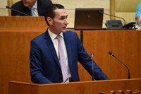 El PP insiste en la "necesidad" de un plan de climatización ante la situación "insostenible" de algunos centros del SES