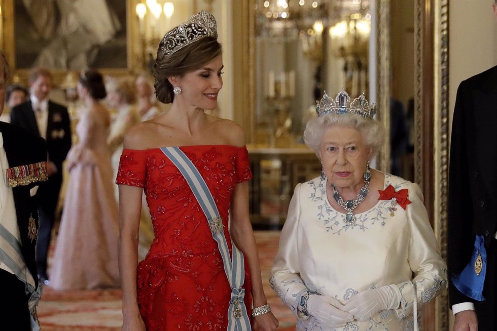 La Reina Letizia con la Reina Isabel II/