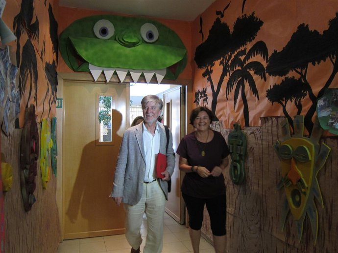 Santisteve ha visitado hoy el CTL Capuzón en el barrio de Torrero