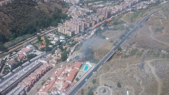 Estabilizado el incendio en el paraje de la Alhambra, que no ha alterado la visita al monumento