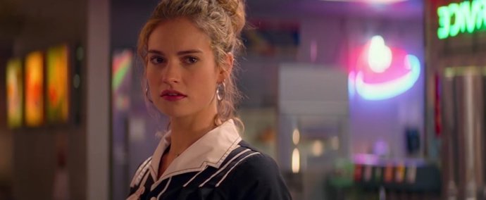 Lily James com Debora en Baby Driver