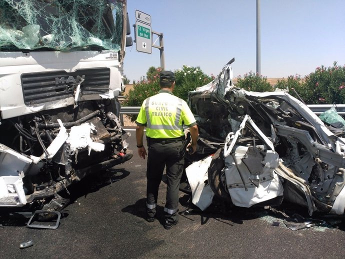 Accidente mortal en la A-4 a su paso por Córdoba