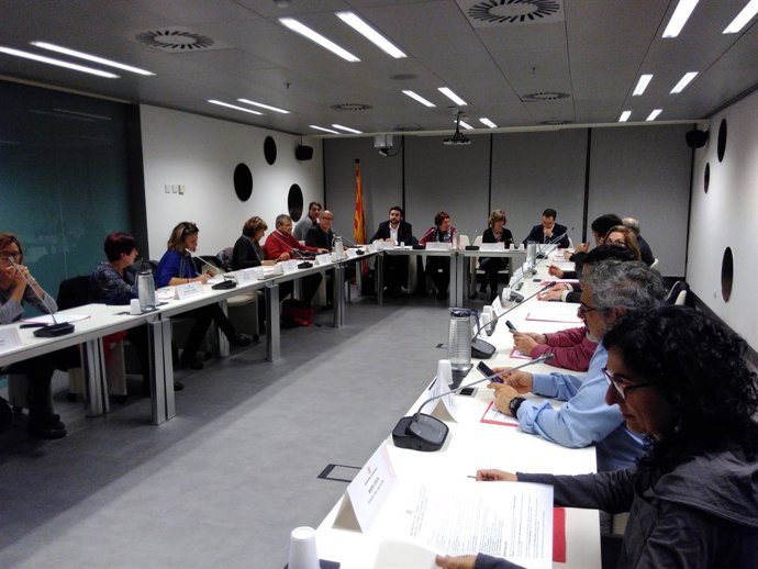 Les conselleres D.Bassa i M.Borràs reunides amb entitats (arxiu)