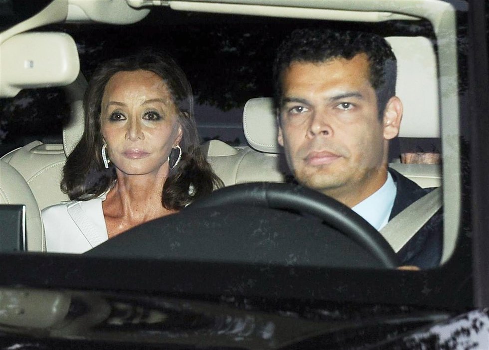 Isabel Presyler y Mario Vargas Llosa, invitados de lujo a la fiesta del verano