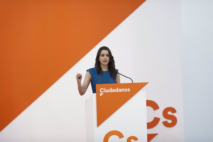  Arrimadas Ofrece Una Rueda De Prensa Tras La Reunión De La Ejecutiva Nacional