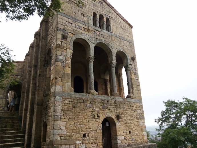 Santa María del Naranco