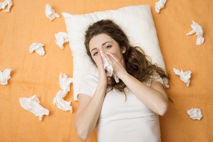 Sinusitis, alergia, resfriado, pañuelo, enferma