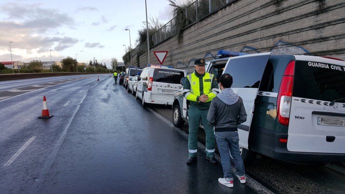 Control de la Guardia Civil por drogas y alcohol