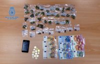 Detenido un joven en Andújar (Jaén) acusado de vender droga a otros jóvenes en la vía pública