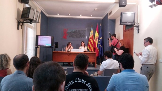Mónica Oltra y Carmen Montón en Alicante en rueda de prensa después del Consell