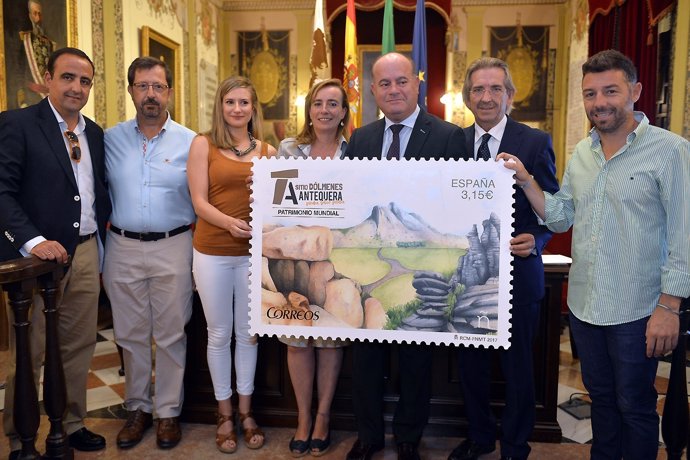 Presentación del sello dedicado a los Dólmenes