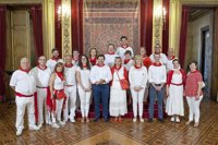 Ollo recibe en el Salón del Trono a autoridades y representantes de casas regionales