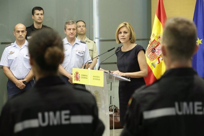 Cospedal recibe a los militares de la UME que trabajaron en el fuego de Portugal