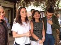 Casado (PP) afirma que Bonig tiene "todo el apoyo de Génova" para tomar el relevo al Gobierno "del fracaso"