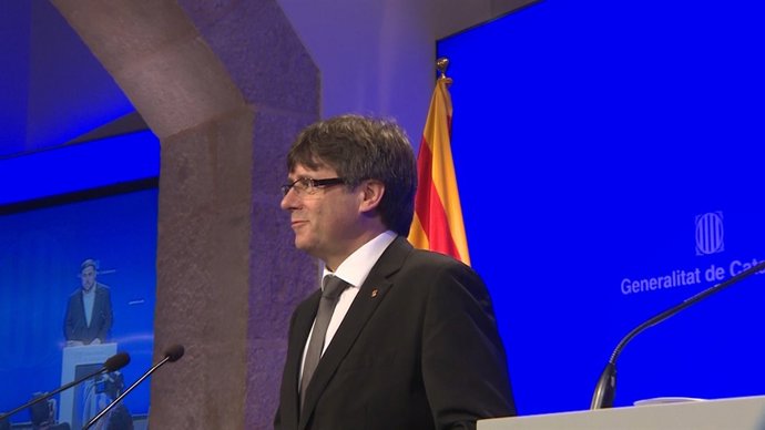Puigdemont canvia a tres consellers per afrontar el referèndum