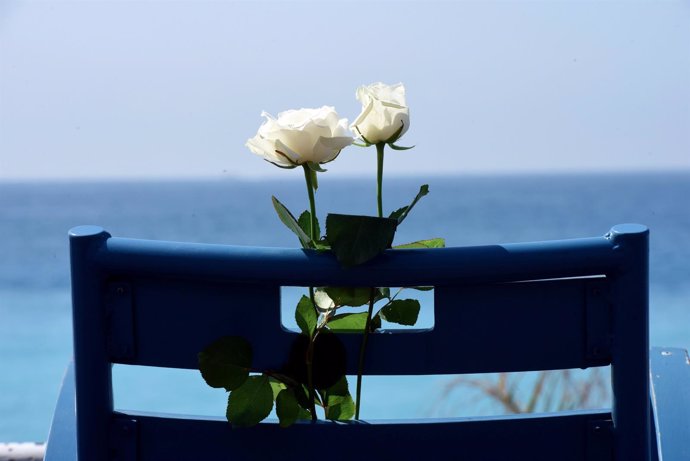 Homenaje en el primer aniversario del atentado de Niza
