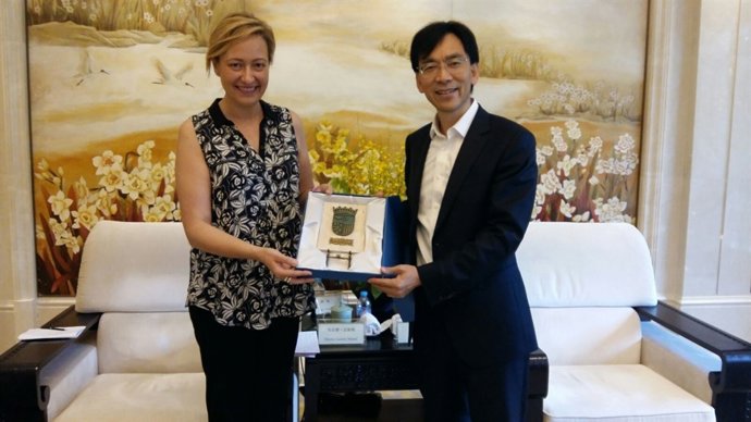 La consejera de Economía del Gobierno de Aragón, Marta Gastón, en Zhejiang.