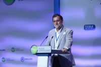 Rajoy advierte a Puigdemont que "hay otra forma de hacer política" como la de Euskadi, "democrática y que da resultados"