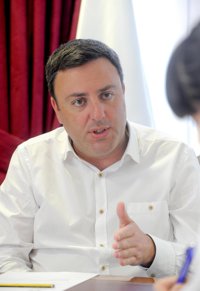 Formoso apoya "la elección directa" en las diputaciones y alega que "no se ahorra prácticamente nada" con su supresión