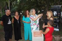 Almuñécar (Granada) rinde homenaje a Camarón de la Isla ante su familia con motivo del 25 aniversario de su muerte