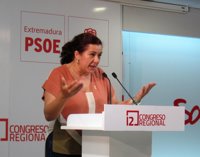 Eva Pérez felicita a Vara y se pone a su disposición en un partido que sale "más fortalecido"