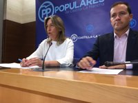 PP incardina el "pacto de los abrazasillones" entre Page y Molina a una "fagocitación"