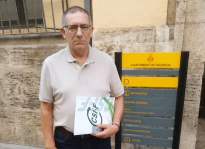 CSI·F entrega una recopilación de normativa de Tráfico 