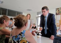 Fernández Mañueco cree que las vacaciones de Semana Santa deben de coincidir con las celebraciones religiosas