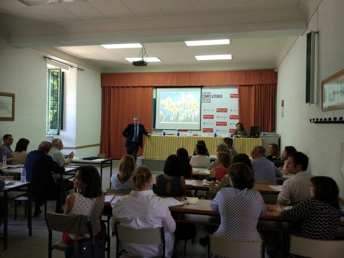 Imagen del curso sobre la hepatitis C