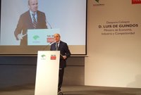 Guindos, a la Junta: "No hay ningún país de Europa" donde los funcionarios trabajen 35 horas