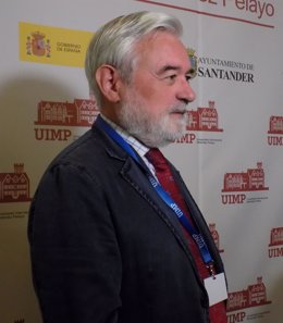 Darío Villanueva, director de la RAE 
