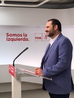 Roda de premsa de José Luis Ábalos a Ferraz