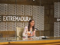 El decreto sobre el acceso de discapacitados al empleo público de Extremadura reserva un cupo de plazas no menor al 10%