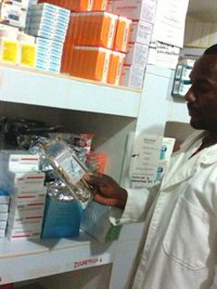 Farmacéuticos Sin Fronteras envía 4.000 dosis de analgésicos de uso hospitalario a Camerún