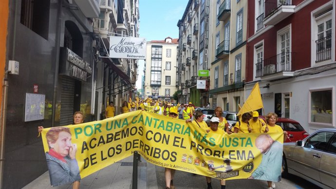 Afectados por derribos en Santander 