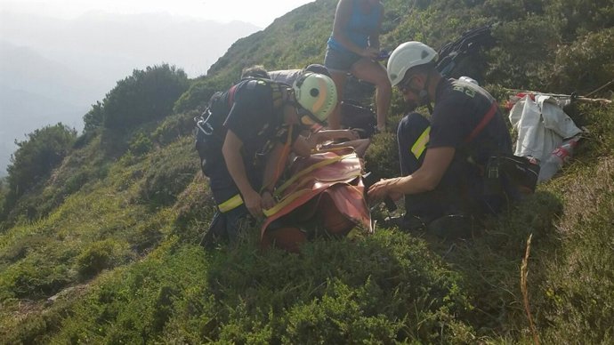 Rescate de una senderista en el Carñón de Peña Sagra