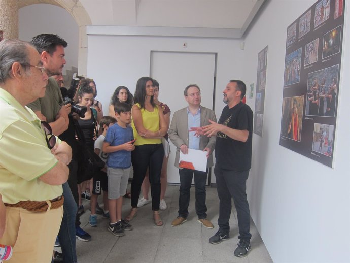 TAPTC? muestra una exposición fotográfica sobre el Festival de Teatro de Mérida
