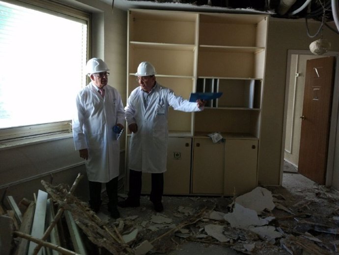 Sánchez Martos visita las obras de mejora en el Hospital Gregorio Marañón