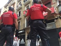 La Policía Foral detiene a tres personas por cometer diferentes hurtos en Sanfermines