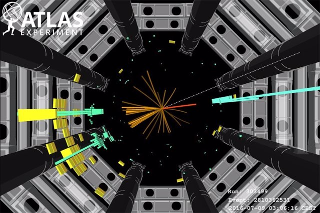 Evento que podría resultar de la descomposición de Higgs en quarks